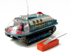 MODERN TOYS (JAPAN) (1)