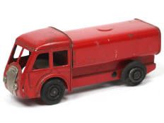 C.I.J. (FRANCE) (1)