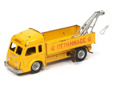 C.I.J. (FRANCE) (1)