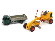 DINKY TOYS (FRANCE) (2)