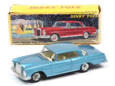 DINKY TOYS (FRANCE) (1)
