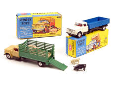 CORGI TOYS (GB) (2)