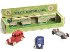 DINKY TOYS (GB) (4)