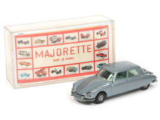 MAJORETTE (FRANCE) (1)