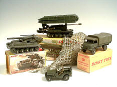 DINKY TOYS (FRANCE) (4)
