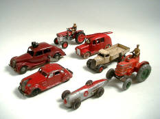DINKY TOYS & DIVERS (7)