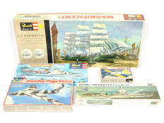 REVELL (USA) (5)