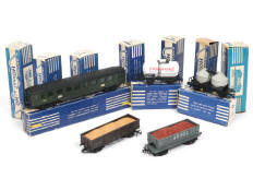 HORNBY 'HO' (10)
