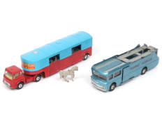 CORGI TOYS (GB) (2)