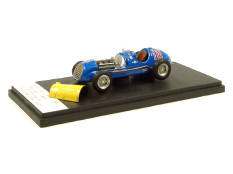 MODEL PLUS (1)
