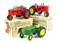 ERTL (USA) (3)
