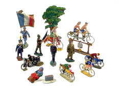 FIGURINES DIVERS (15)