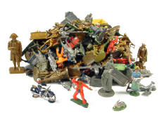 FIGURINES DIVERS (1)