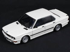 AUTOART (ALLEMAGNE) (1)