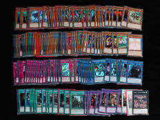 KONAMI YU-GI-OH (1)