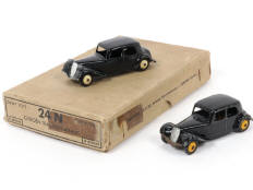DINKY TOYS (FRANCE) (3)