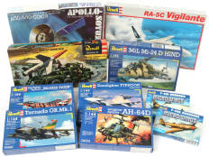 REVELL (USA) (10)