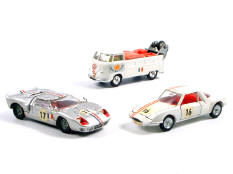 DINKY TOYS & CORGI TOYS (3)