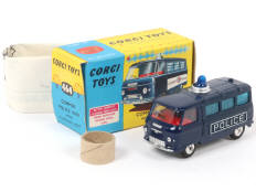 CORGI TOYS (GB) (1)