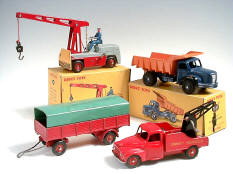 DINKY TOYS (FRANCE) (4)