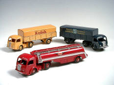 DINKY TOYS (FRANCE) (3)