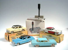 DINKY TOYS (FRANCE) (5)