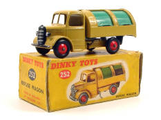 DINKY TOYS GB (1)