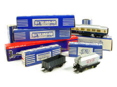 HORNBY 'HO' (8)