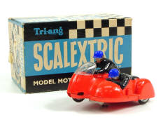 SCALEXTRIC (1)