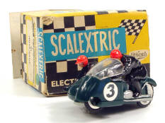 SCALEXTRIC (1)