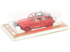 MAJORETTE (FRANCE) (1)