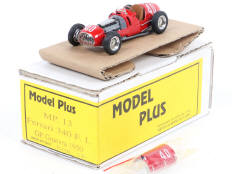 MODEL PLUS (ITALIE) (1)
