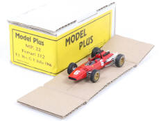 MODEL PLUS (ITALIE) (1)