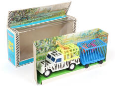 BLUE-BOX (SINGAPOUR) (1)