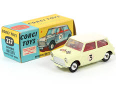 CORGI TOYS (GB) (1)