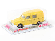 MAJORETTE (FRANCE) (1)