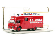 PARADE (FRANCE) (1)