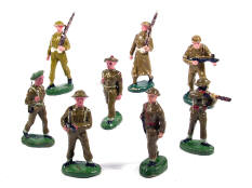 FIGURINES en composition (8)