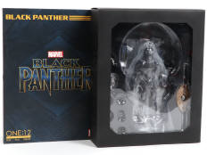 MEZCO TOYS (CHINE) (1)