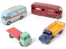 DINKY TOYS (GB) (4)