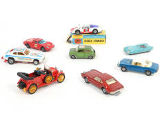 CORGI TOYS (GB) (8)