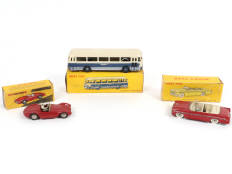 DINKY TOYS (FRANCE) (3)