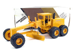 ERTL (USA) (1)