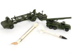 DINKY TOYS (GB) (2)