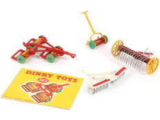 DINKY TOYS (GB) (4)