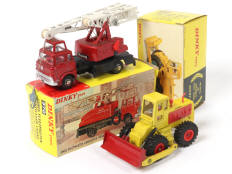 DINKY TOYS (GB) (2)