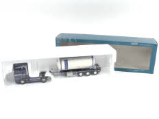 LION-TOYS (PAYS-BAS) (1)