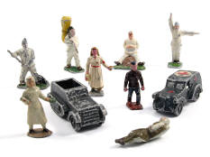 FIGURINES DIVERSES (10)