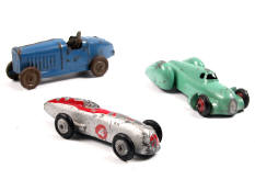 DINKY TOYS & DIVERS (3)