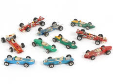 DINKY TOYS (10)